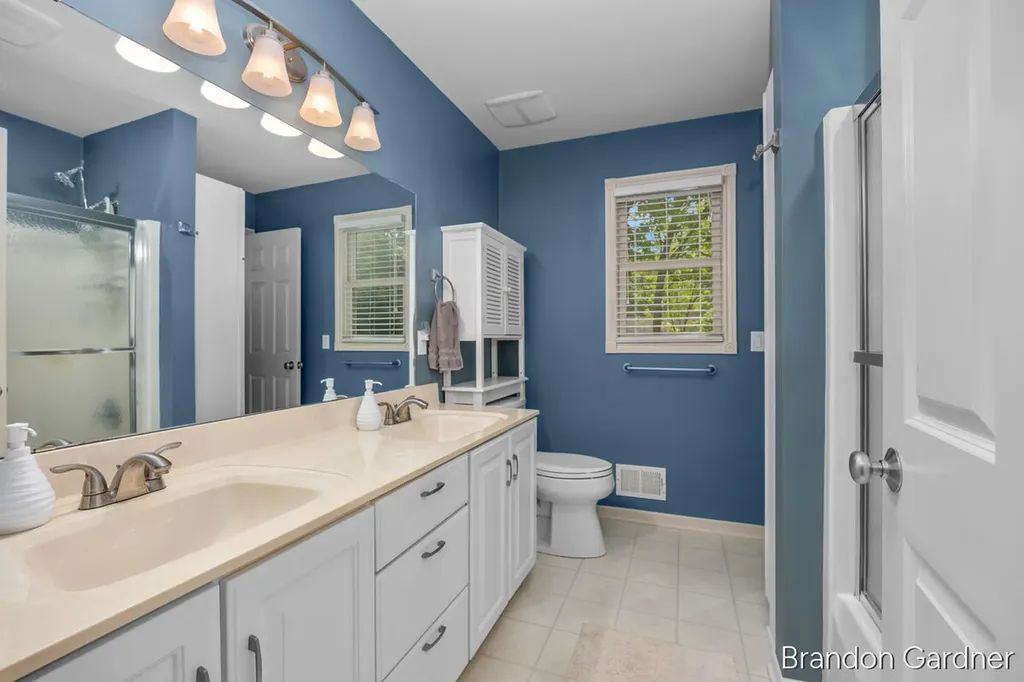 10930 Timberline Drive Allendale Charter Township MI 49401