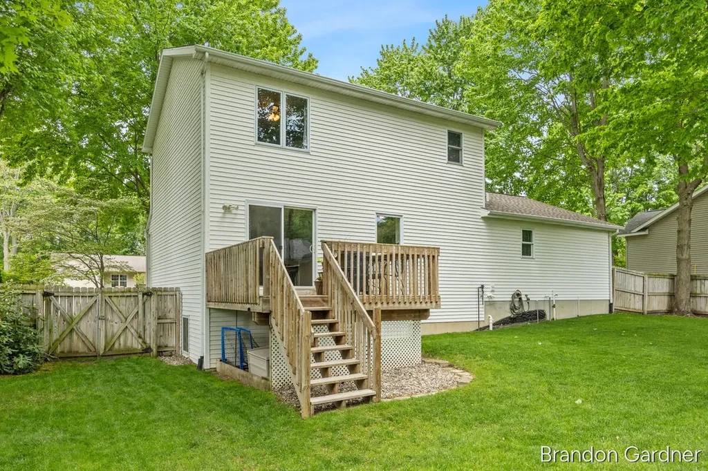 10930 Timberline Drive Allendale Charter Township MI 49401