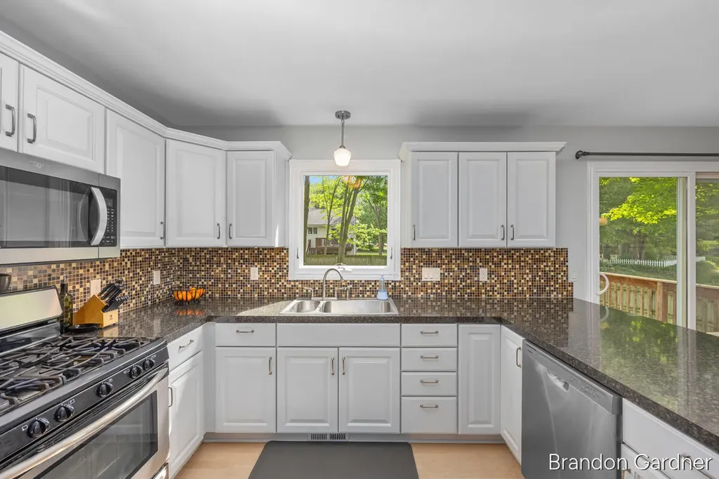 10930 Timberline Drive Allendale Charter Township MI 49401