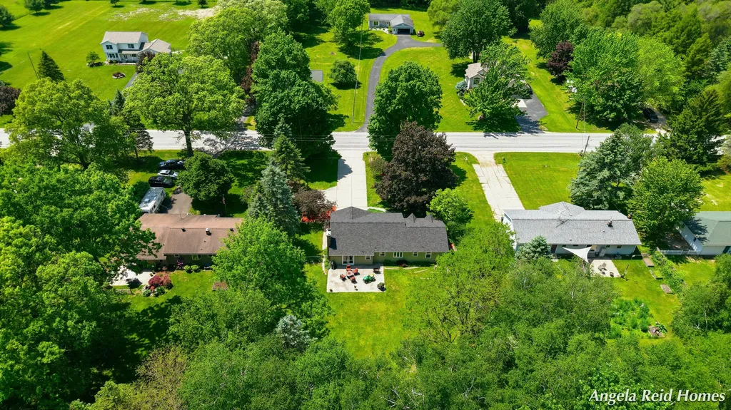 11622 8th Avenue NW Tallmadge Charter Township MI 49534