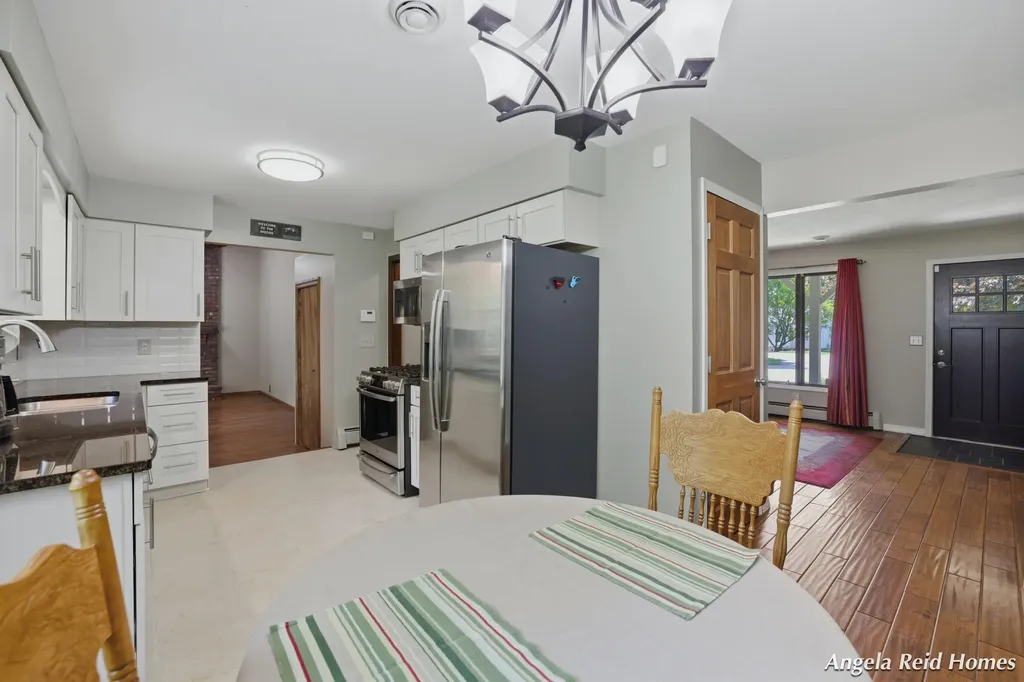 11622 8th Avenue NW Tallmadge Charter Township MI 49534