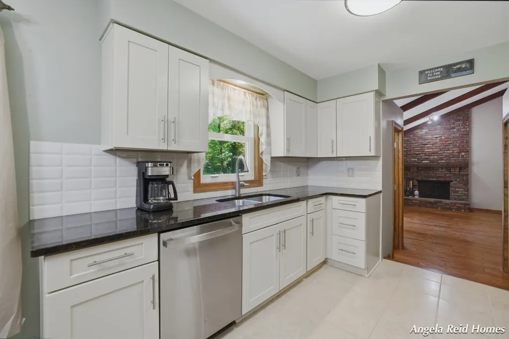 11622 8th Avenue NW Tallmadge Charter Township MI 49534