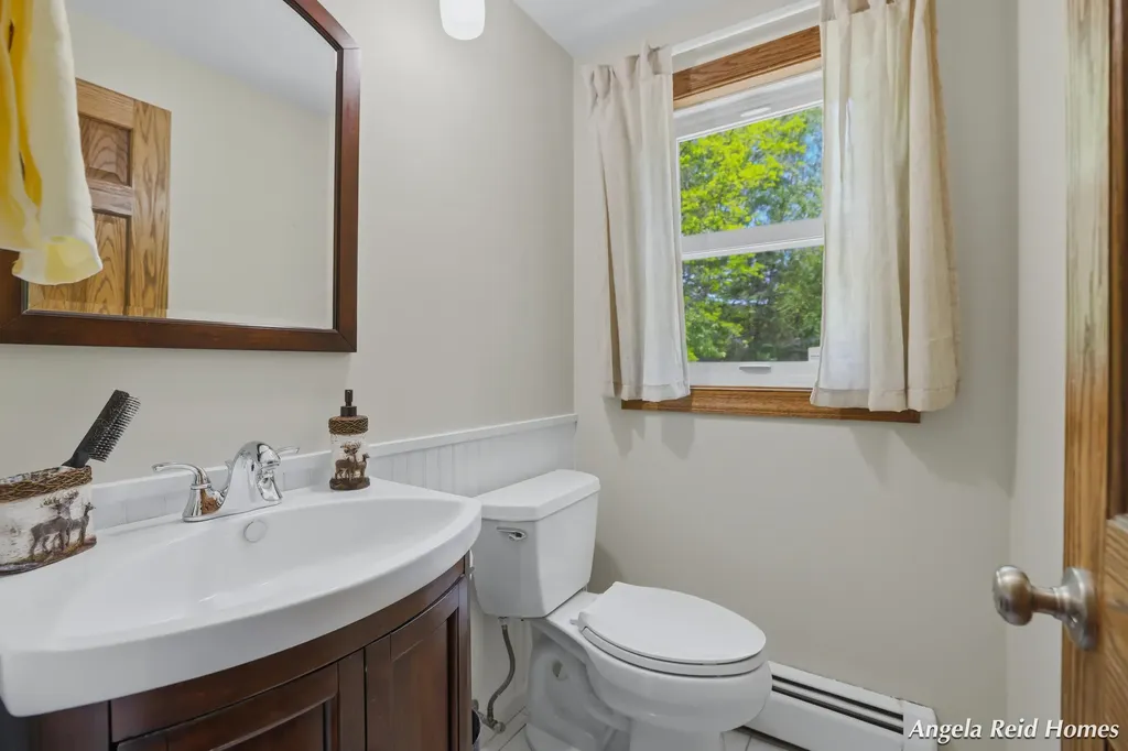 11622 8th Avenue NW Tallmadge Charter Township MI 49534