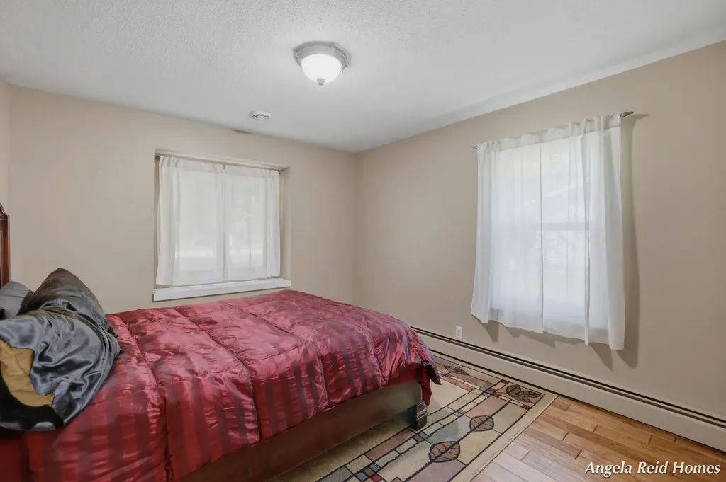 11622 8th Avenue NW Tallmadge Charter Township MI 49534