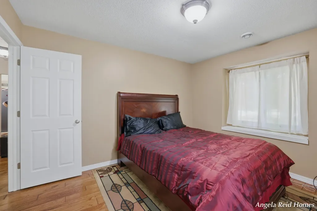 11622 8th Avenue NW Tallmadge Charter Township MI 49534
