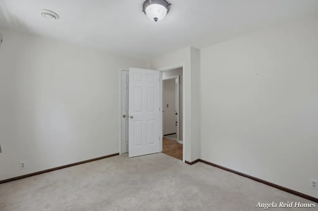 11622 8th Avenue NW Tallmadge Charter Township MI 49534