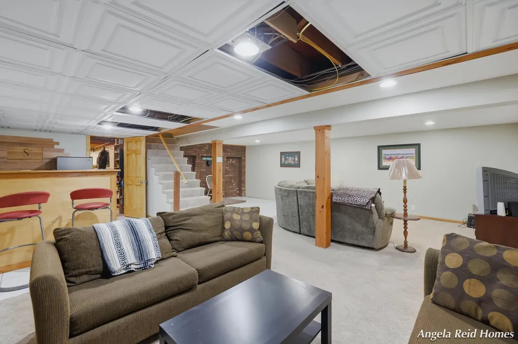 11622 8th Avenue NW Tallmadge Charter Township MI 49534