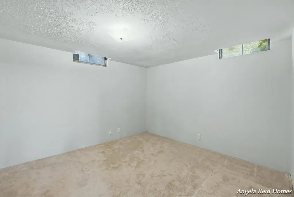 11622 8th Avenue NW Tallmadge Charter Township MI 49534