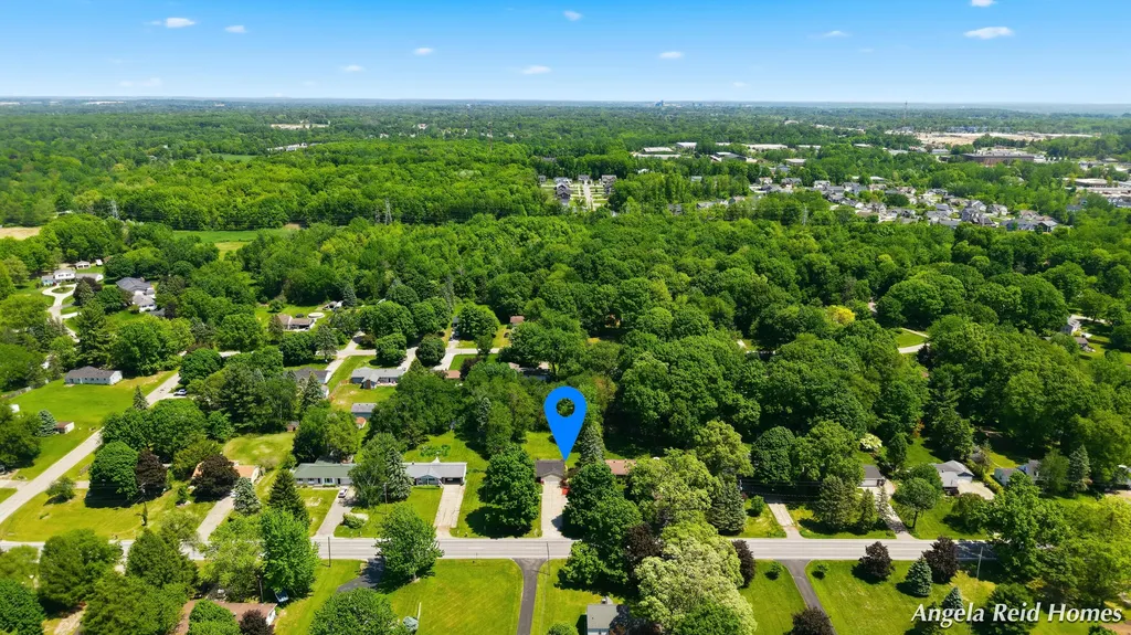 11622 8th Avenue NW Tallmadge Charter Township MI 49534
