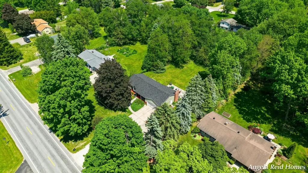 11622 8th Avenue NW Tallmadge Charter Township MI 49534