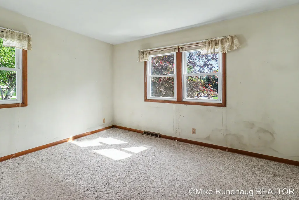 723 Marbury Drive SE Ada Township MI 49301