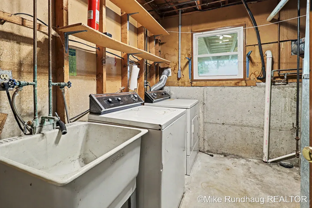 723 Marbury Drive SE Ada Township MI 49301
