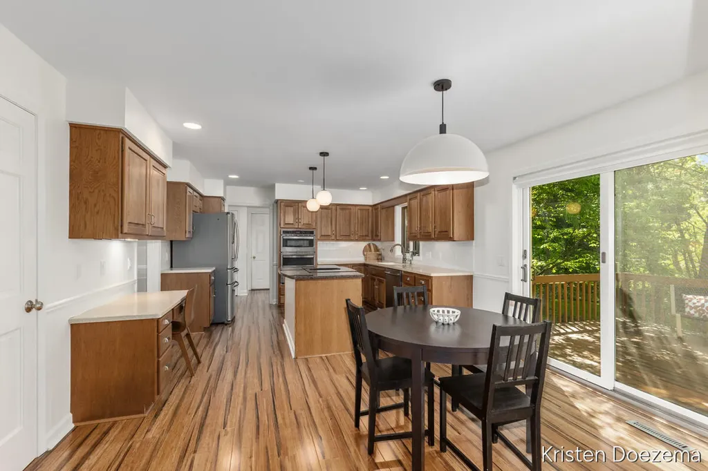 7716 Kirkwall Drive SE Cascade Charter Township MI 49301