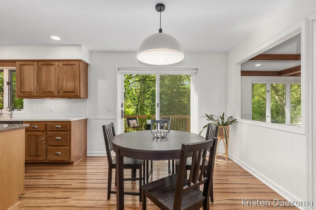 7716 Kirkwall Drive SE Cascade Charter Township MI 49301