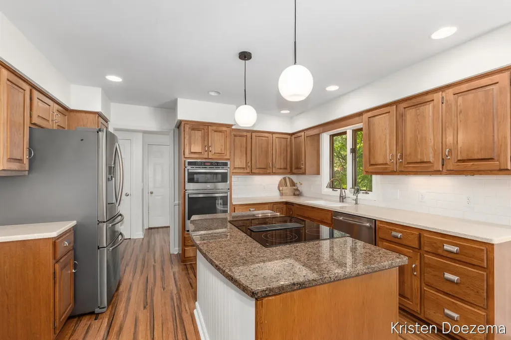 7716 Kirkwall Drive SE Cascade Charter Township MI 49301