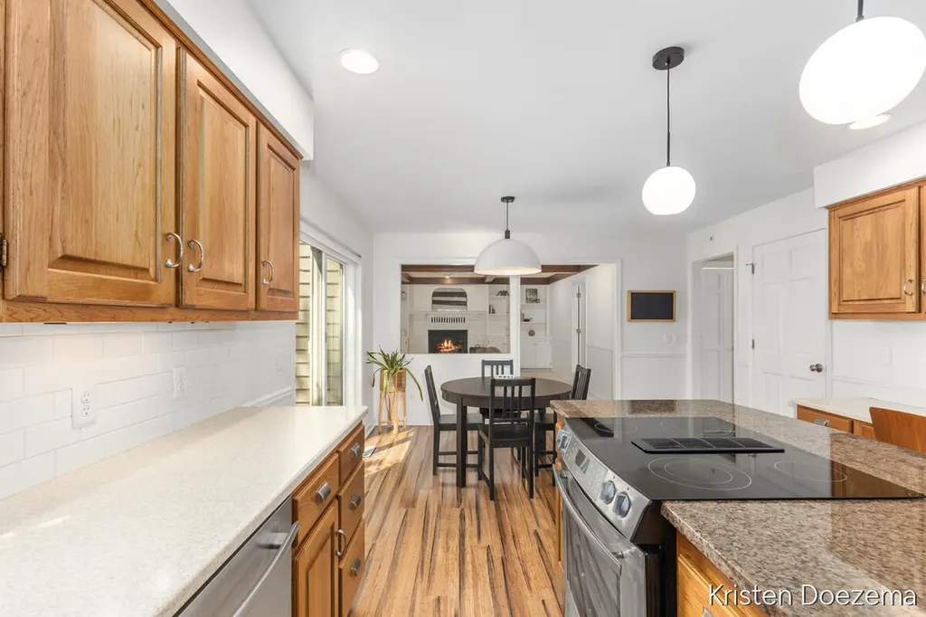 7716 Kirkwall Drive SE Cascade Charter Township MI 49301