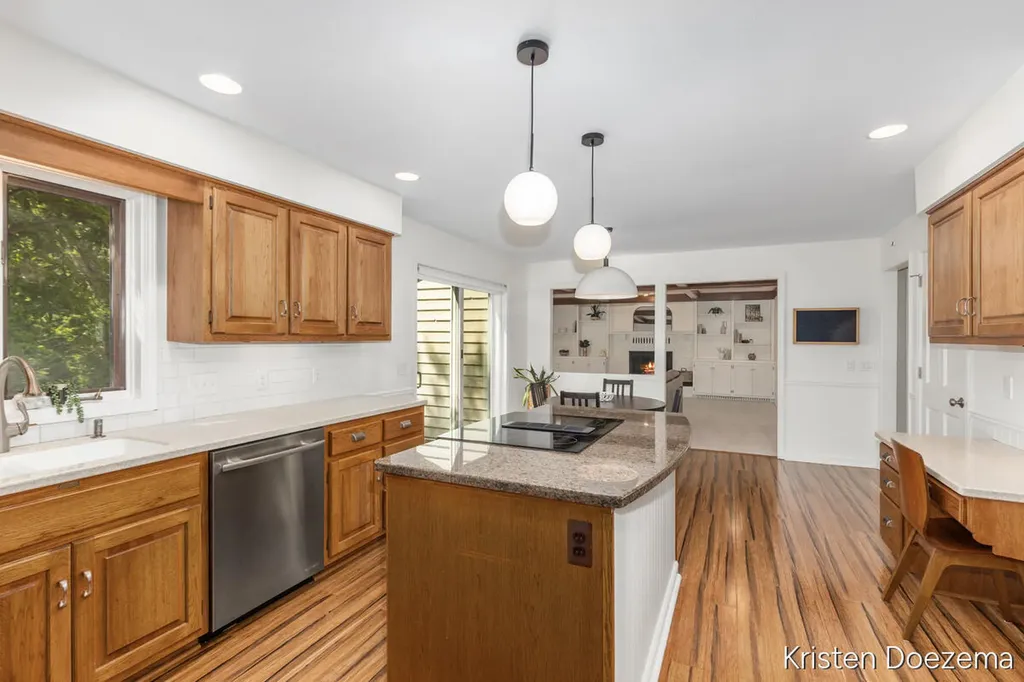 7716 Kirkwall Drive SE Cascade Charter Township MI 49301