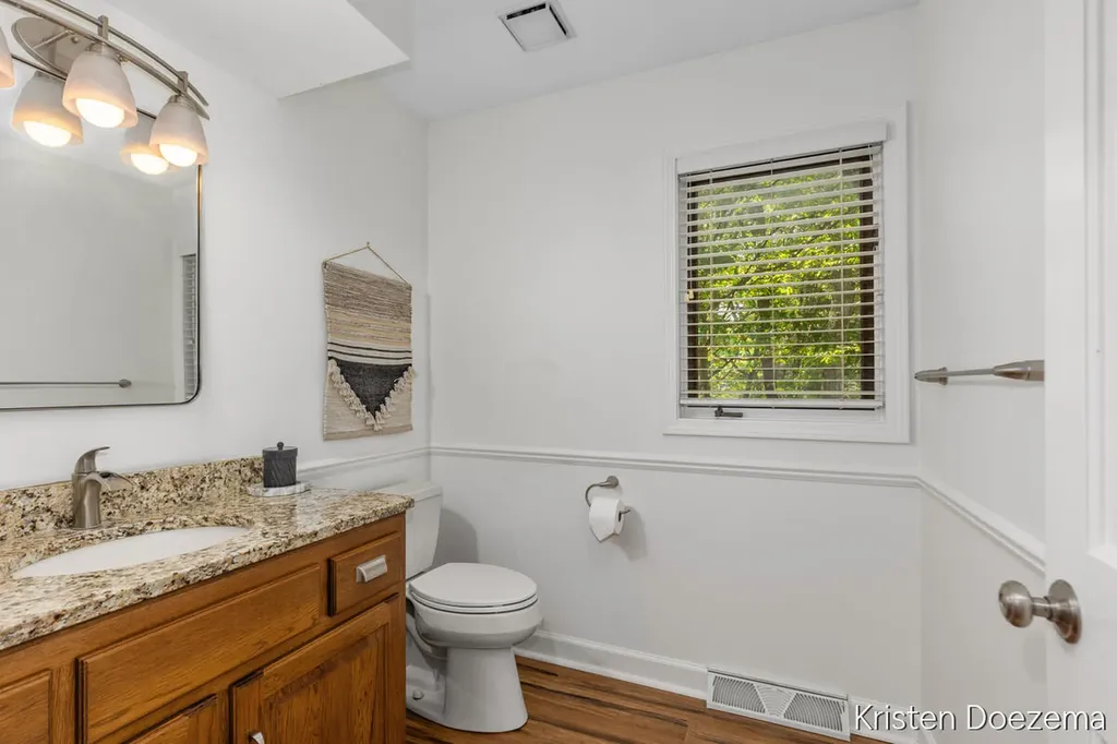7716 Kirkwall Drive SE Cascade Charter Township MI 49301