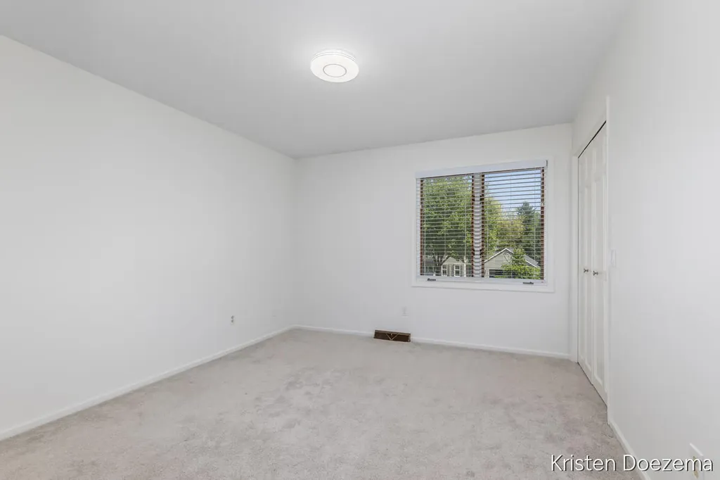 7716 Kirkwall Drive SE Cascade Charter Township MI 49301