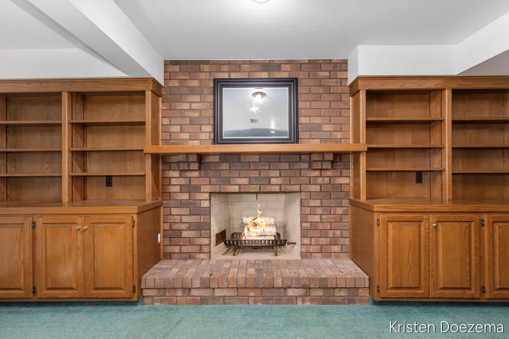 7716 Kirkwall Drive SE Cascade Charter Township MI 49301