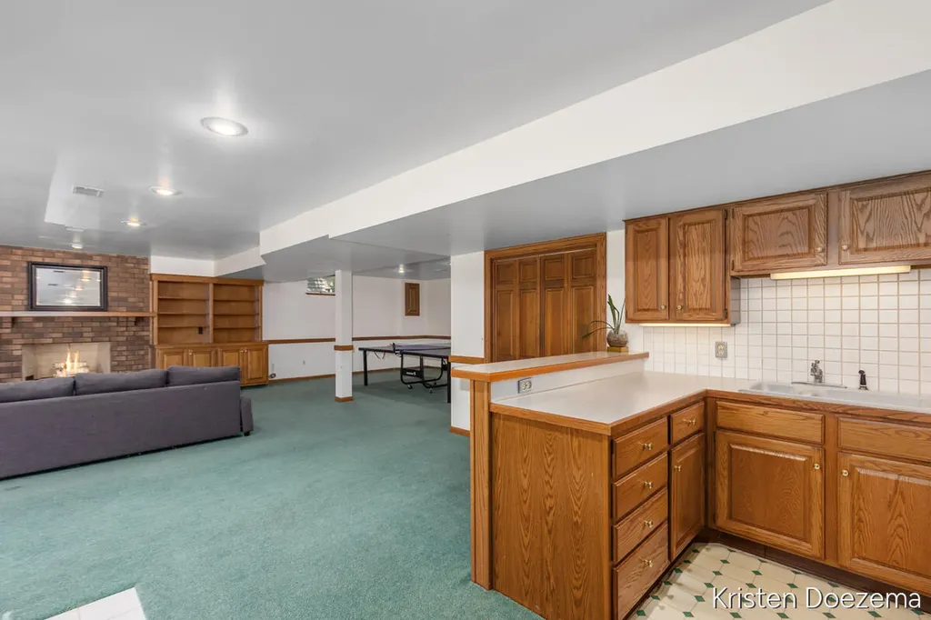7716 Kirkwall Drive SE Cascade Charter Township MI 49301