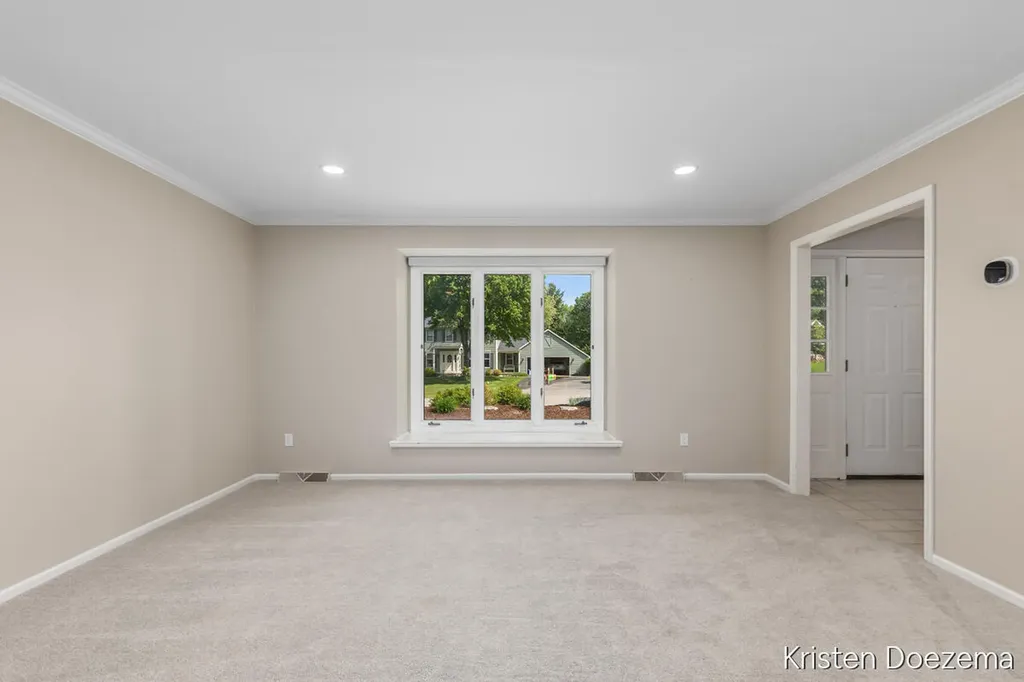7716 Kirkwall Drive SE Cascade Charter Township MI 49301