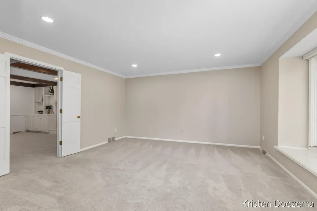 7716 Kirkwall Drive SE Cascade Charter Township MI 49301