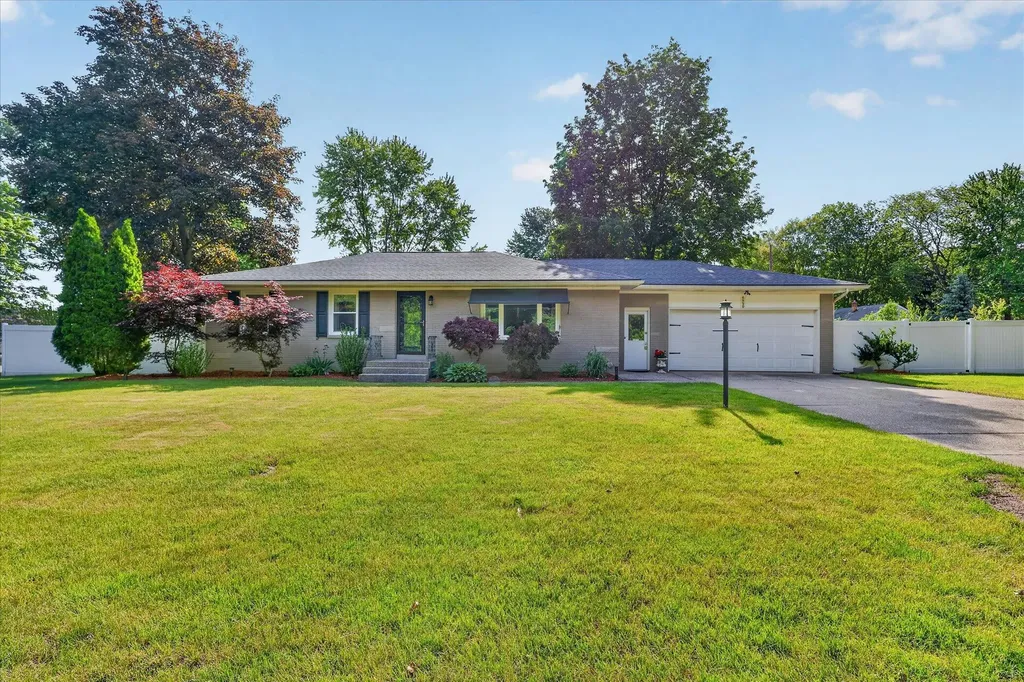 6990 Madison Avenue SE Gaines Charter Township MI 49548