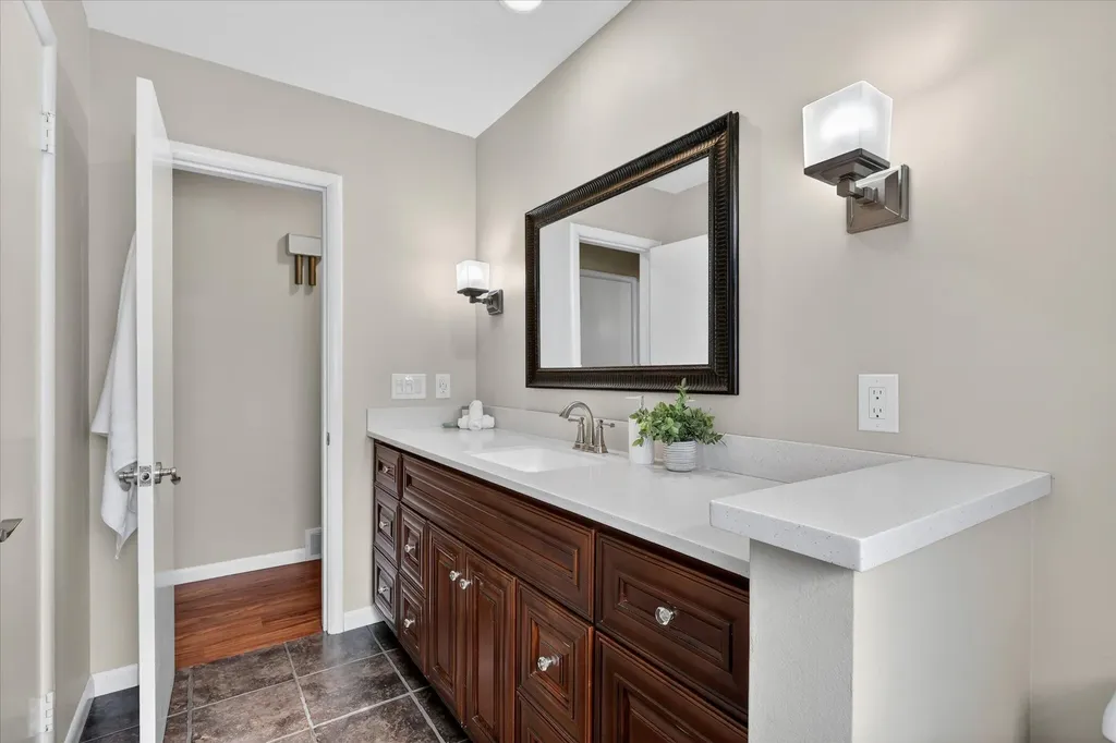 6990 Madison Avenue SE Gaines Charter Township MI 49548