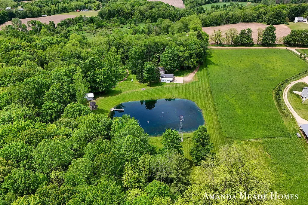 2247 15th Street Watson Township MI 49328