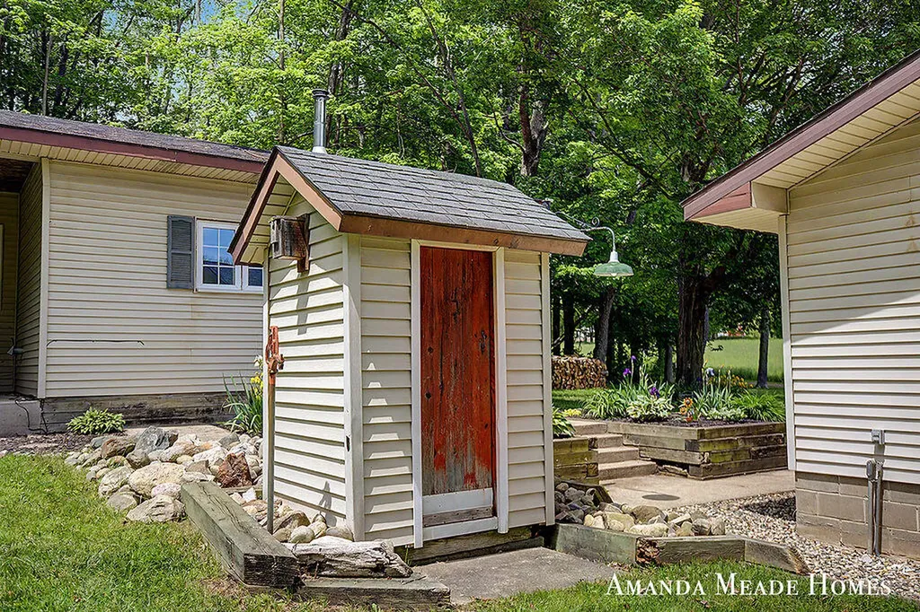 2247 15th Street Watson Township MI 49328