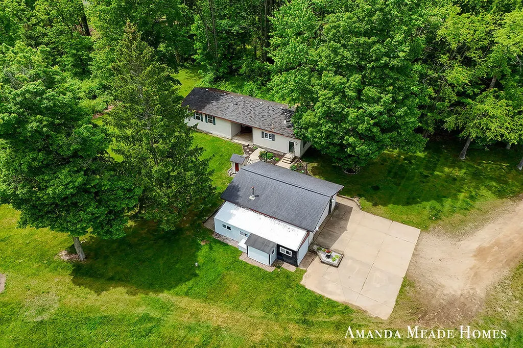 2247 15th Street Watson Township MI 49328