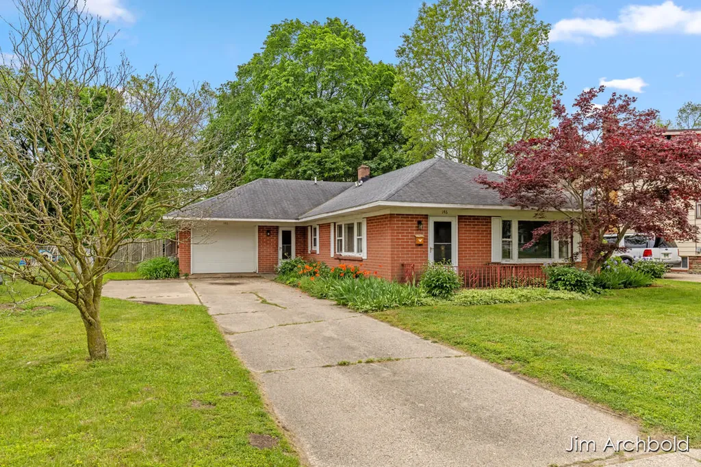 146 Bellevue Street SE Wyoming City MI 49548