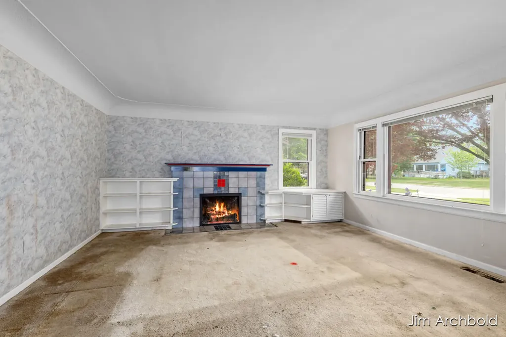 146 Bellevue Street SE Wyoming City MI 49548