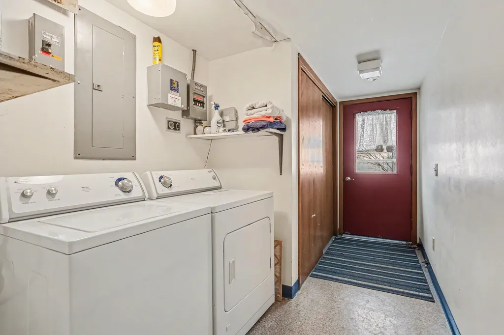 3135 Lakeshore Drive Muskegon City MI 49441
