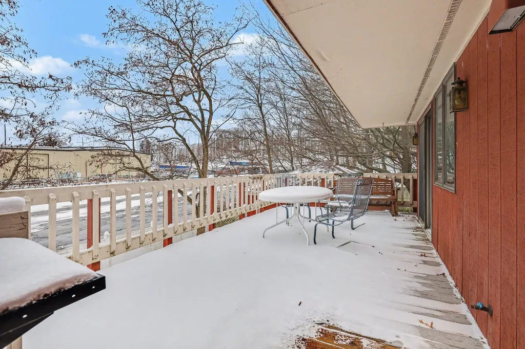 3135 Lakeshore Drive Muskegon City MI 49441