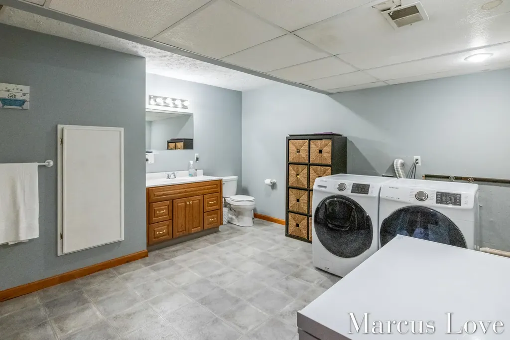 466 Madison Court SE Kentwood City MI 49548