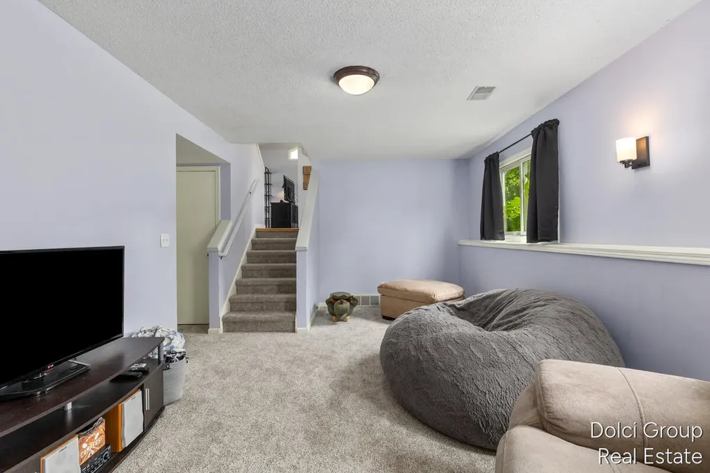 233 Jennifer Lane Holland City MI 49423