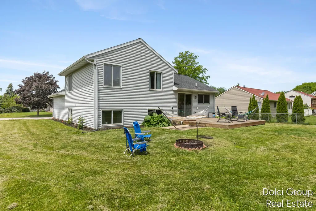 233 Jennifer Lane Holland City MI 49423