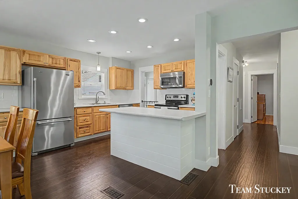 216 Boltwood Drive NE Grand Rapids City MI 49505