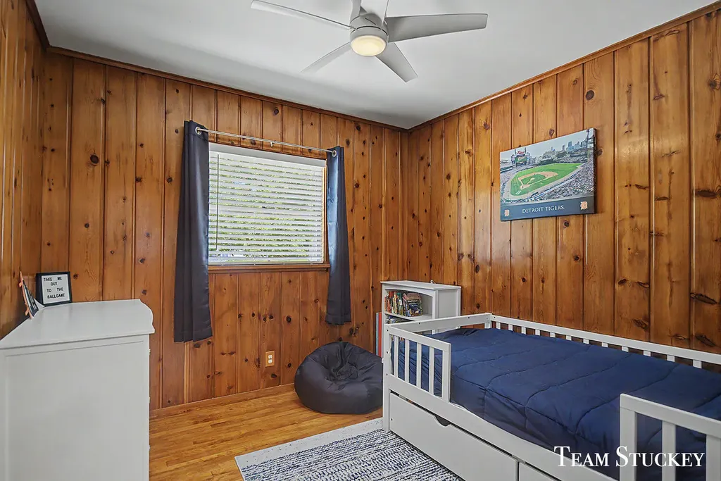 216 Boltwood Drive NE Grand Rapids City MI 49505