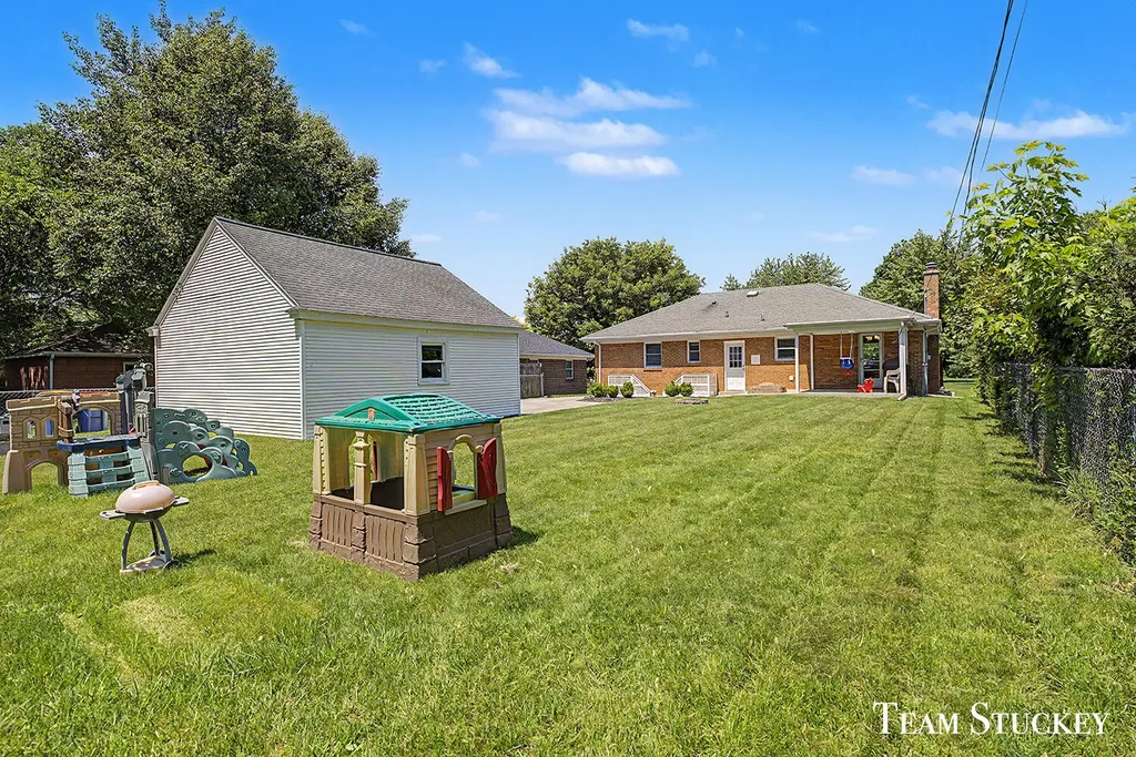 216 Boltwood Drive NE Grand Rapids City MI 49505