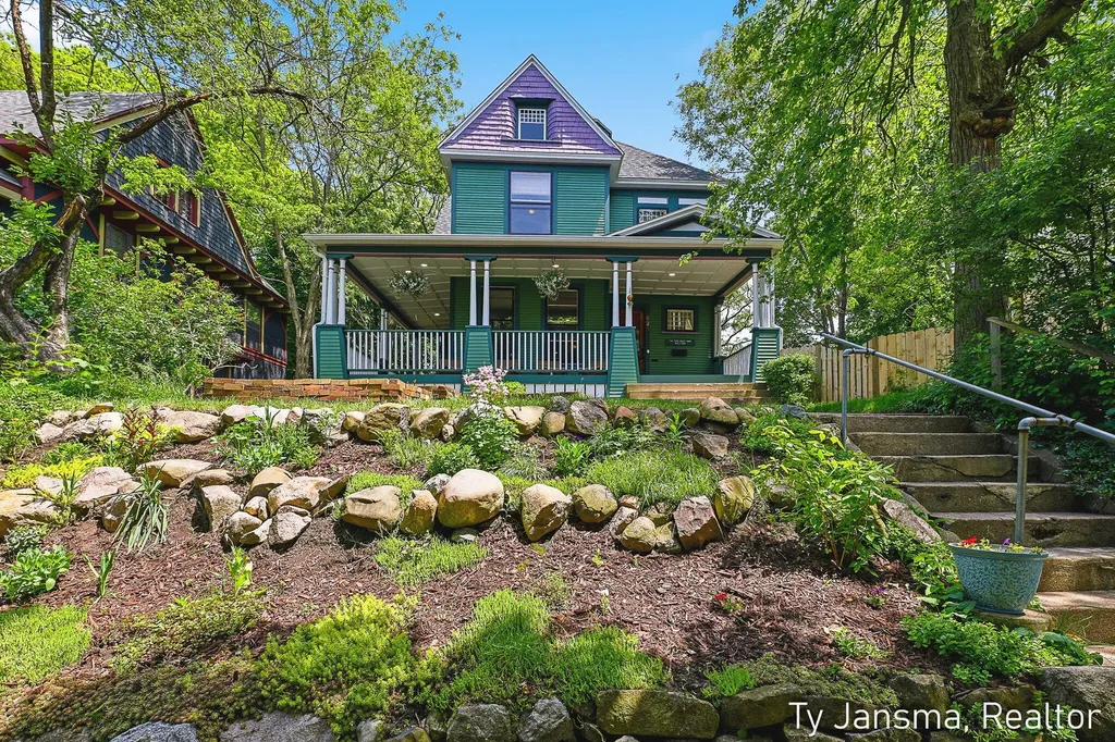 624-628 Prospect Avenue SE Grand Rapids City MI 49503