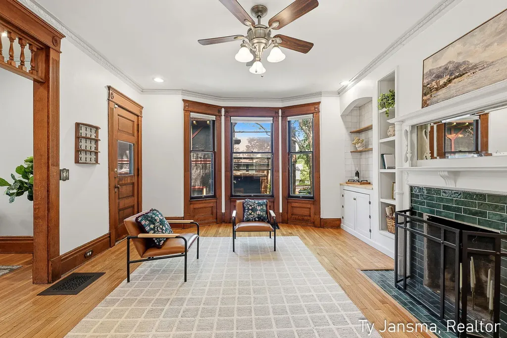 624-628 Prospect Avenue SE Grand Rapids City MI 49503