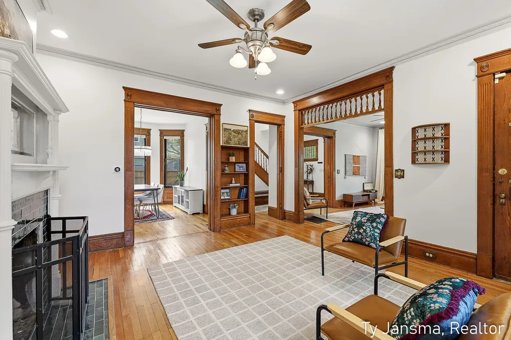 624-628 Prospect Avenue SE Grand Rapids City MI 49503