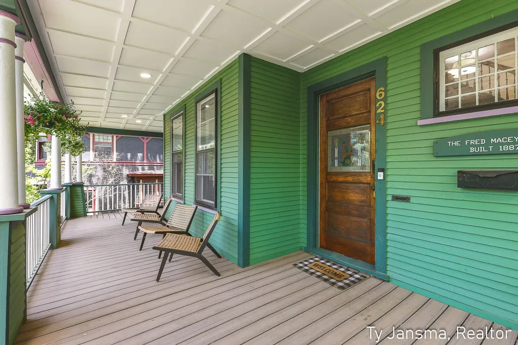 624-628 Prospect Avenue SE Grand Rapids City MI 49503