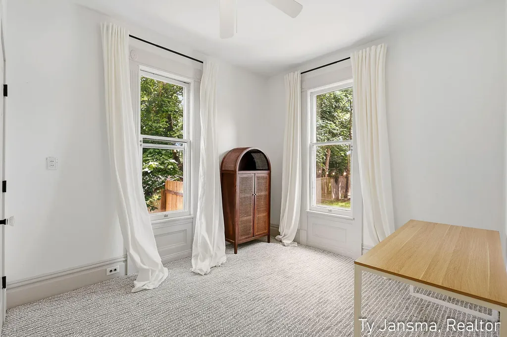 624-628 Prospect Avenue SE Grand Rapids City MI 49503
