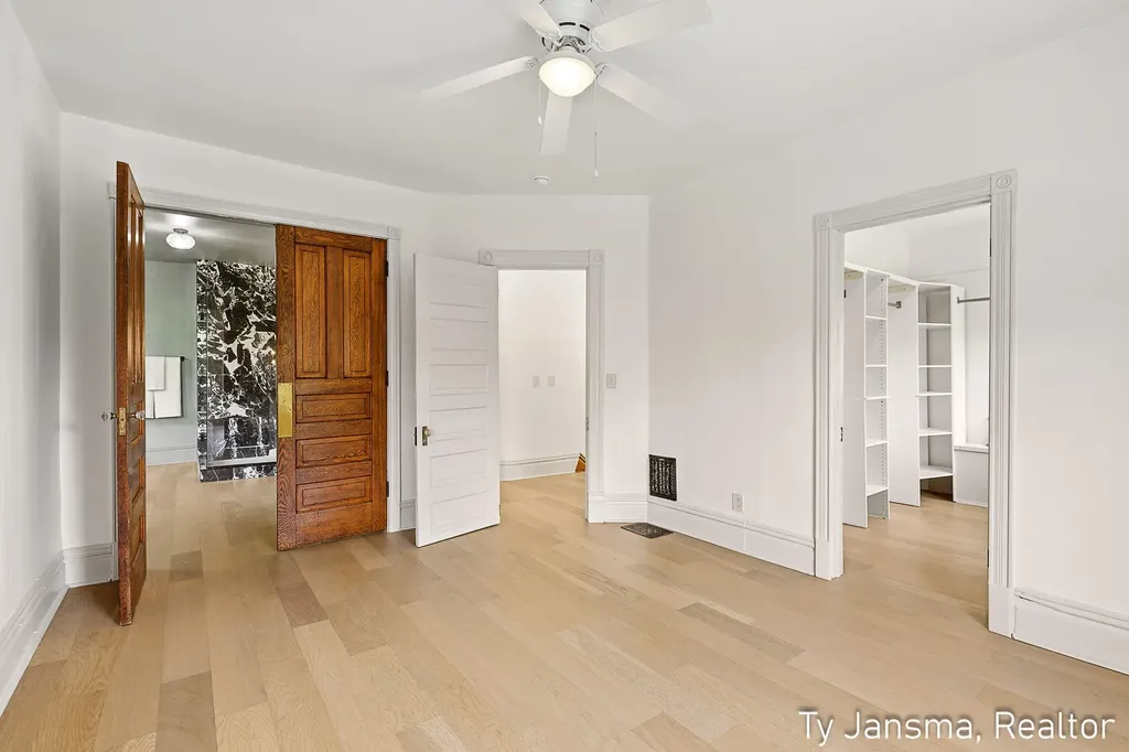 624-628 Prospect Avenue SE Grand Rapids City MI 49503