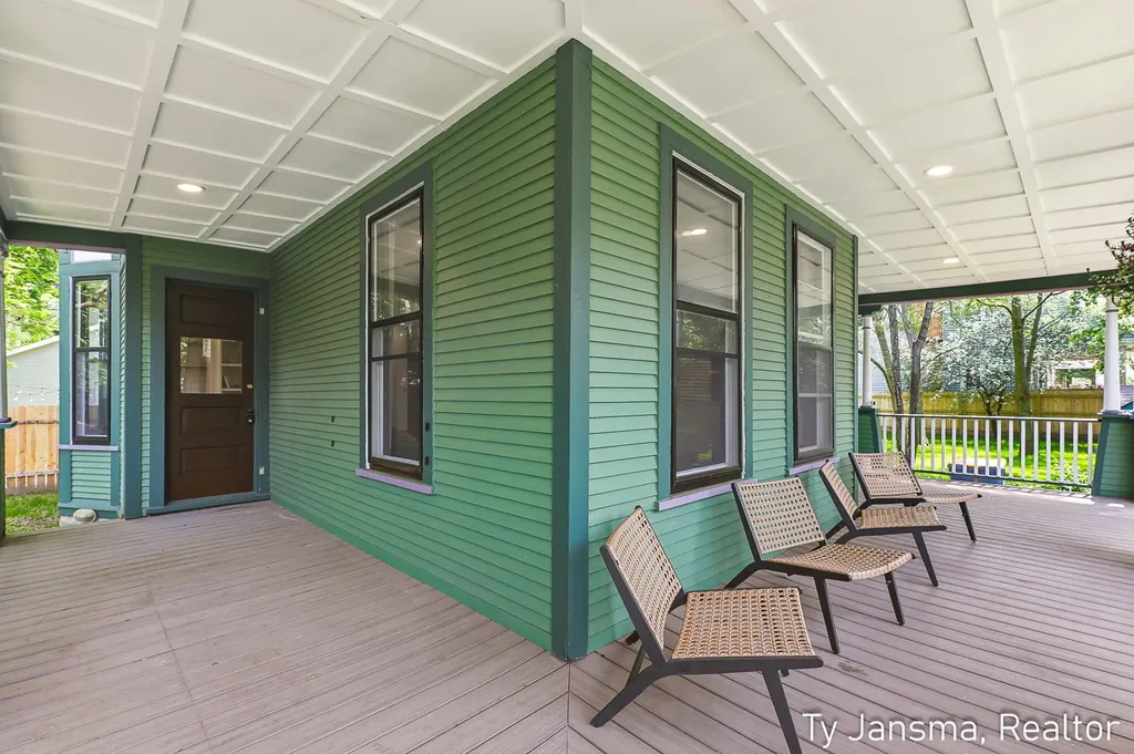 624-628 Prospect Avenue SE Grand Rapids City MI 49503