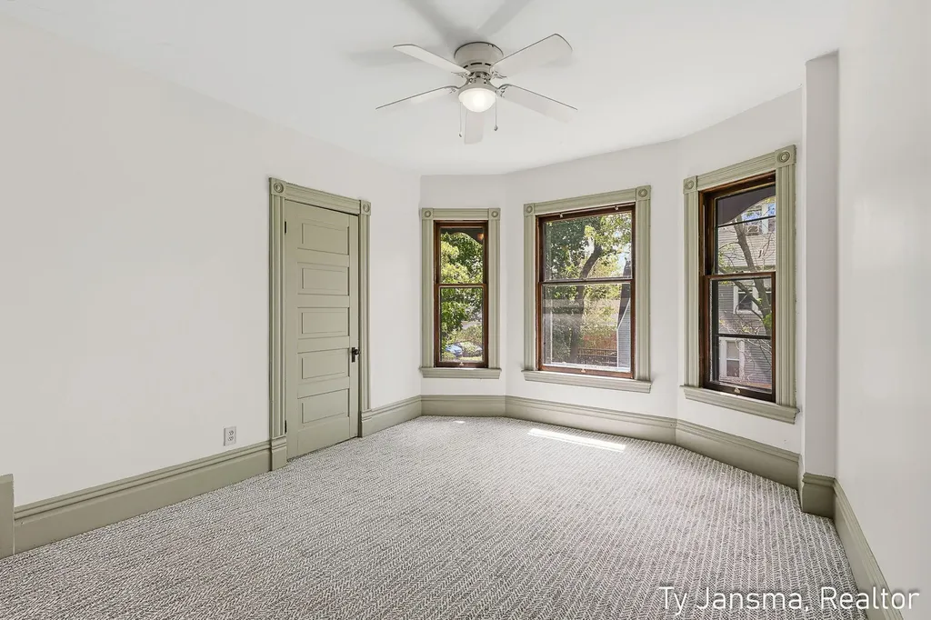 624-628 Prospect Avenue SE Grand Rapids City MI 49503